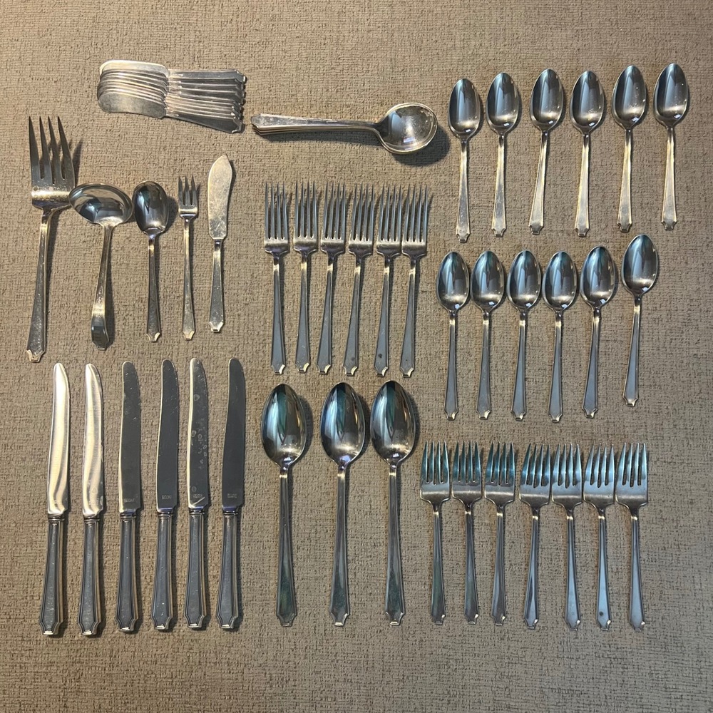 1847 Rogers Bros Legacy Silverplate Flatware Set 58 Pieces International Silver